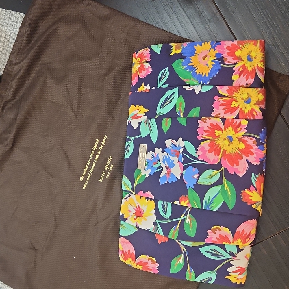 NEW Kate Spade April Evening Belles Clutch Frenchnavy Floral